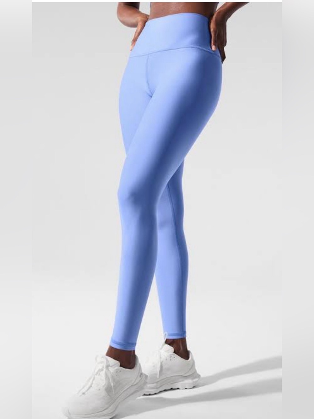 Alo Airlift Legging in Crystal Clear Blue Small